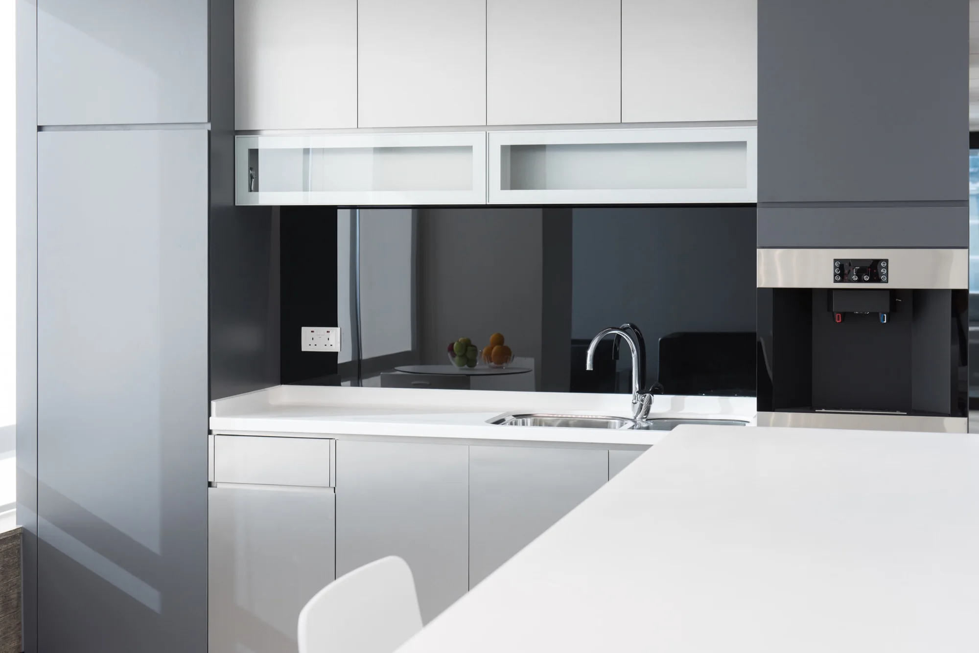 Sleek & Tidy Pantry