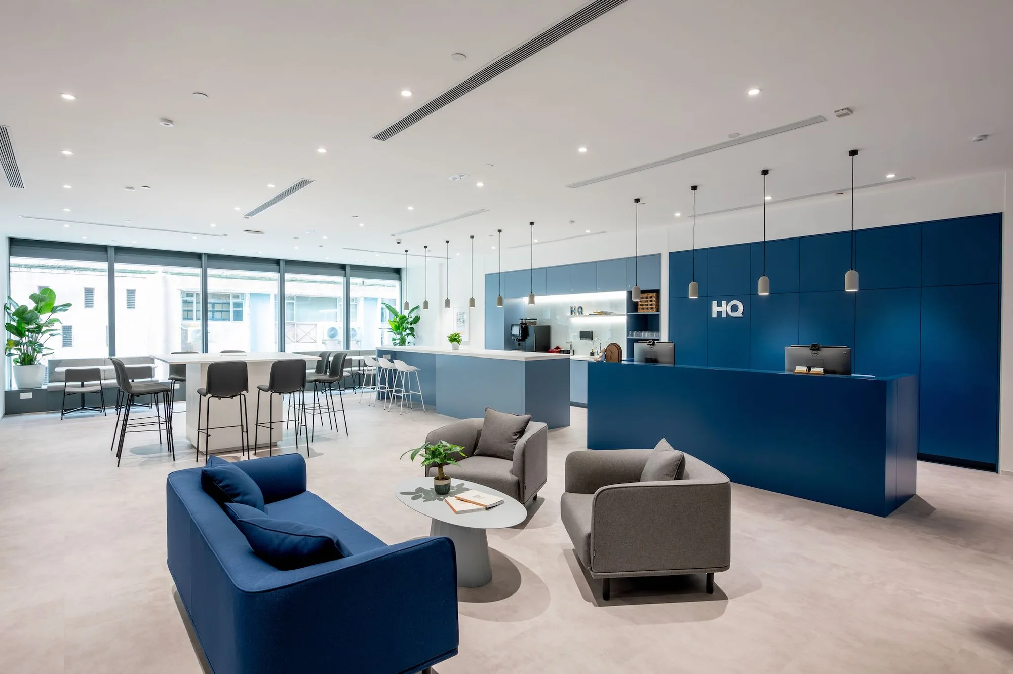 Contemporary Reception & Lounge