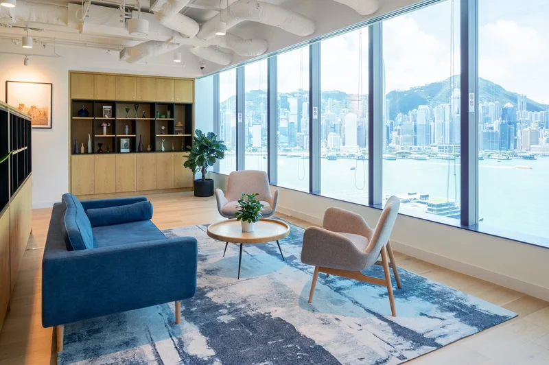 Huge Enterprise Co-Workspace